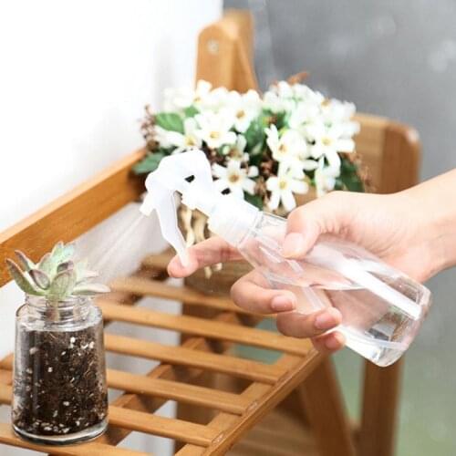 1Pcs Plastic Home Spray Bottles Sub-bottling Plant Watering Refillable Bottle Empty Container Flip-top Dispensing Gardening Tool
