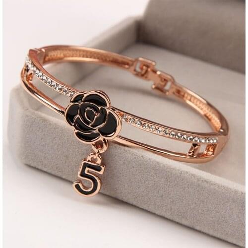 CHICVIE Black Flower Designs Bracelets&Bangles For Women Crystal Cuff Charm Bracelets Love Boho Jewelry Gold Bracelets SBR190532