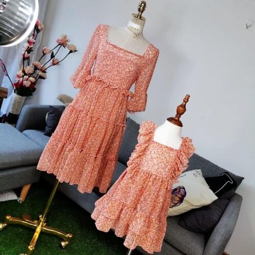 Mama and Daughter Dress Family Look Dress Mom and Baby Matching Beach Dress 2019 Summer New Holiday Chiffon Party Dresses