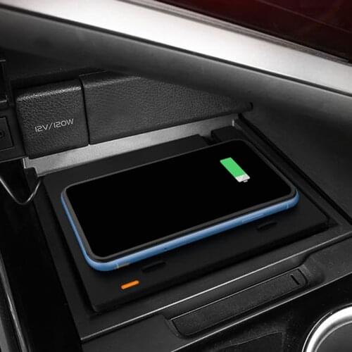 Car QI wireless charger 10w phone charger charging plate panel charging holder for Toyota Camry 2018 2019 2020 for iPhone 8 11