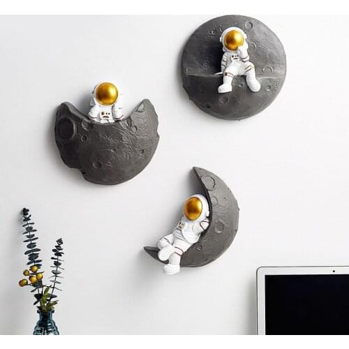 Wall Decoration Nordic Ins Modern Three-Dimensional Resin Astronaut Office Living Room Decoration Wall Hanging Decor Figurine