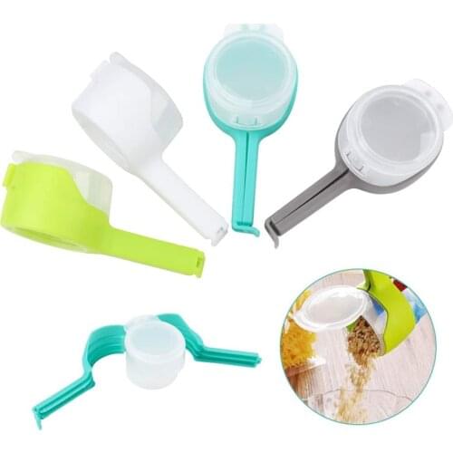 LMETJMA 4 Pcs Seal Pour Food Storage Bag Clip with Cap Food Grade PP Pour Spout Snack Bag Clips For Food and Snack Bag KC0406