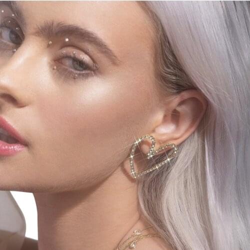 Luxury Rhinestone Hollow Peach Heart Stud Earrings for Women Wedding Jewelry Bling Crystal Love Heart Statement Heart Earrings