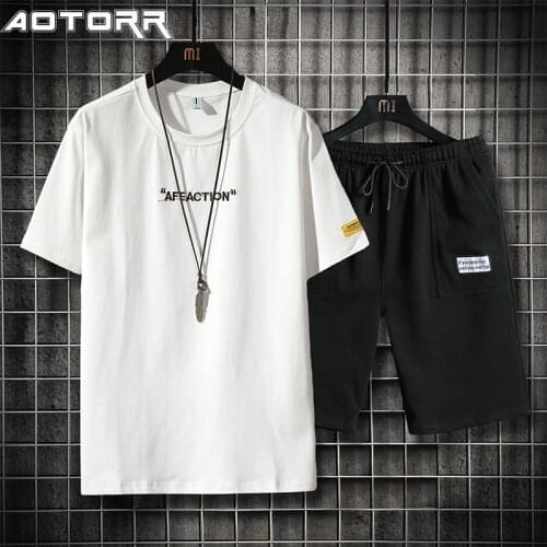 2021 New Mens Summer O-Neck Short Sleeve Shorts Set Solid Color Two Pieces Sportsuit Men Casual Tracksuit Jogger Sets M-4XL