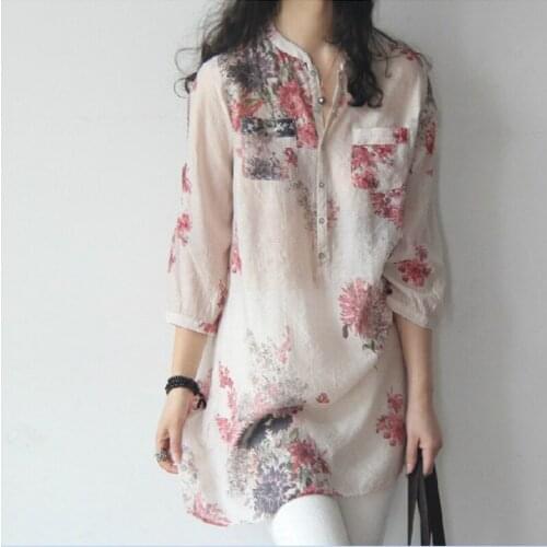 Three Quarter Sleeved Floral Linen Womenn Shirts 2020 Summer Vintage V-Neck Thin Casual Female Long Shirts Outwear Tops