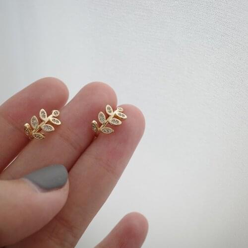 2020 New Delicate Zircon Cute Metal Leaf Ear Clips For Women Fashion No Piercing Fake Cartilage Ear Jewelry wholesale