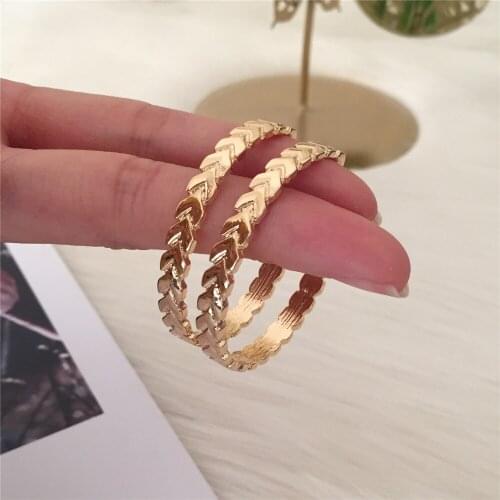 Trendy Gold Color Plating Arrow Shape Medium Size Hoop Earrings For Women Bohemia Vintage Unique Chic Jewelry Accessory