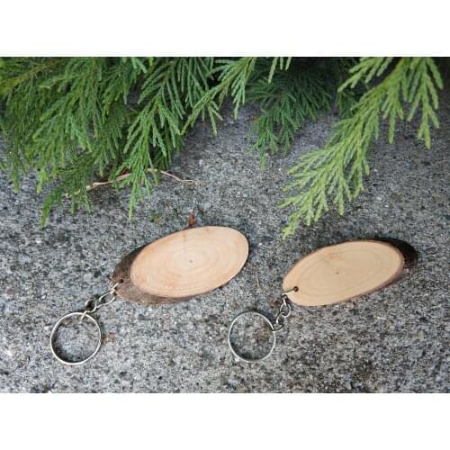 Tree Zone Keychain. Natural tree dilimlerinden produced