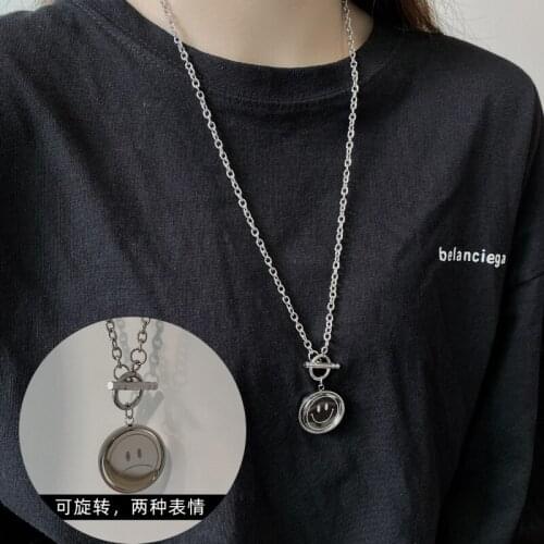 Smiley Face Pendant Personalized National Tide Men and Women Hip Hop OT Necklace Personalized Jumper Chain Tide Accessory