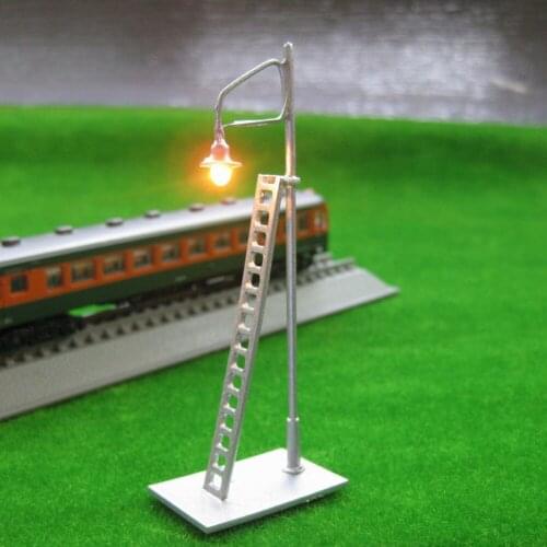 5pcs Model Trains Layout Lamppost led lamp HO N 8cm model lights odel buliding kit light bulbs