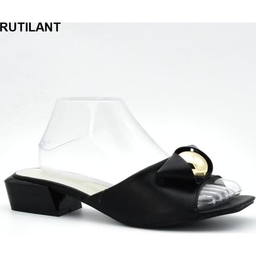 New Arrival Designer Shoes Women Luxury Nigerian Women Wedding Party Pumps Elegant Crystal Shoes Decorated with Rhinestone