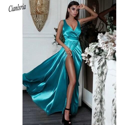 Sexy High Split V-Neck Dubai Arabic A-Line Evening Dress Sleeveless Pleat Simple Satin Saudi Formal Evening Party Gown