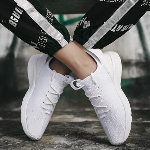 Comfortable sport Casual men de knitting sneakers hombre male on breathable work Breathable sports Sneakers luxury summer mens
