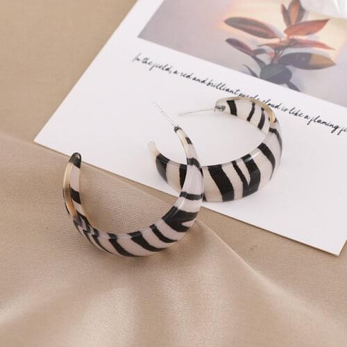 Geometric Acrylic Hoop Earrings for Women C-shaped Black Stripes Korean Earrings Wedding Party Fashion Jewelry Wholesale Gift