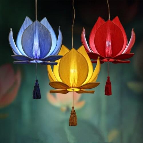 The new Chinese lotus leaf chandelier dining room restaurant decoration lamp classical imitation cloth red lantern