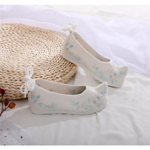 Women Shoes Canvas Flat Shoes Embroidery Chinese Traditional Shoes for Women Hanfu Chinese Wedding Shoes China Style