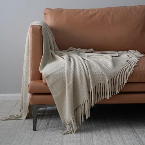 Drop Shipping 2021 Acrylic Knitted Throw Blanket Travel Shawl Scarf Throws Nordic Sofa Bed Living Room Blanket Decorative