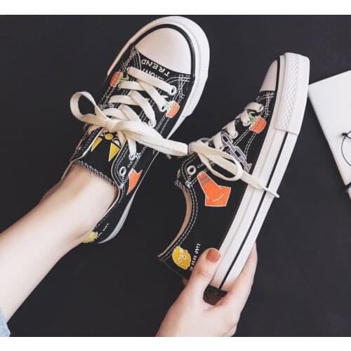 2021 Summer New Casual Breathable Flat Graffiti Canvas Shoes Harajuku Female Student Cartoon Low Top Sneakers For Women Shoes