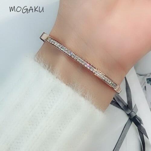 MOGAKU Golden Bracelets