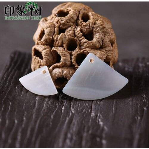 10pcs 15x10/23x16mm Sector Shape Shell Beads Pendant White Pure Natural MOP Seashells Charms Pendant DIY Jewelry Making 19010