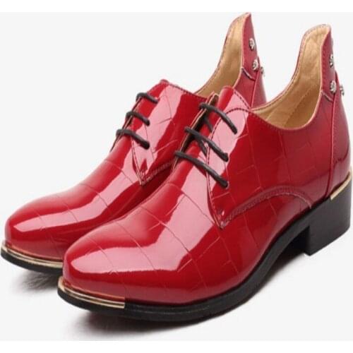 Mocassin Homme Men Genuine Leather Dress Shoes Pointed Toe Rivets Lace Up Formal Oxford Shoes Luxury Fashion Glitter Shoes