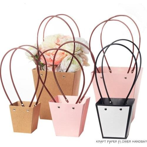 Gift Bag Flower Box Portable Waterproof Paper Wedding Rose Party Gift Box Packaging for Candy Cake Birthday Kraft Handbag