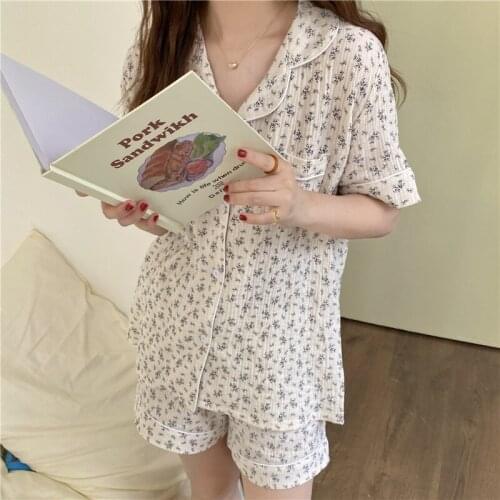 Summer Homewear New Fashion Floral Print Pajamas Set Women Sleepwear 2 Piece Set Short Sleeve Top Elastic Waist Shorts Suit