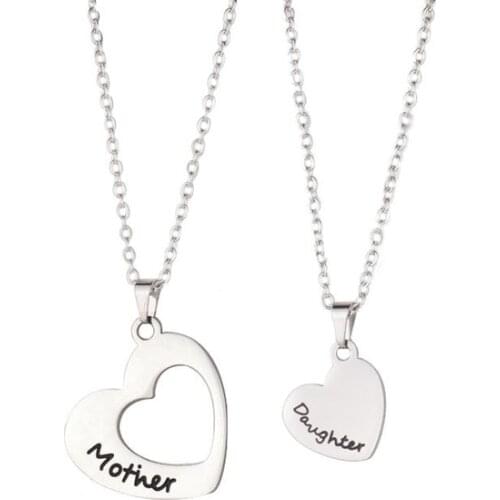 2pcs/Set Mother Daughter Heart Necklace Stainless Steel Splicing Engraved Letter Love Necklaces for Women Girls Mom Jewelry Gift