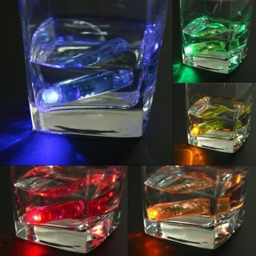 1Underwater Mini Fish Attraction Indicator Lamp Lure LED Flashing Fishing Light Bait Lures Blue Green Yellow Orange Red 5 Colors