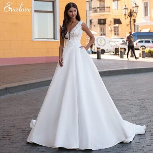 EVALOVE Romantic V-Neck Backless Satin A-Line Wedding Dress Luxury Beading Appliques Court Train Customized Vintage Bridal Gown