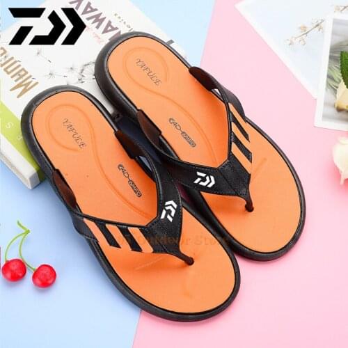Daiwa Fishing Massage Flip-flops Summer Men Slippers Beach Sandals Comfortable Men Casual Shoes Fashion Flip Flops Footwear 2021