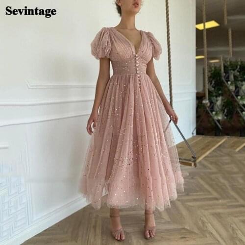 Sevintage Glitter Tulle Prom Dresses Short Puff Sleeves V-Neck Pleated Tea-Length Evening Gowns A-Line Buttons Party Gowns 2021