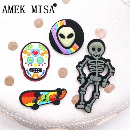Original 1pcs Novel PVC Shoe Charms Skeletons and Aliens Shoes Accessories Croc Charms JIBZ Shoe Decoration for Girls Kids Gifts