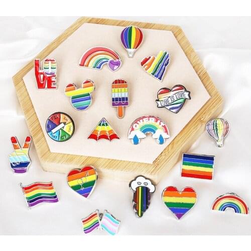 19 Style LGBT Flag Pride Rainbow Love Heart Wave Shape Enamel Brooch Metal Badge Gay Couple Pins Accessories Gift Collar Jewelry