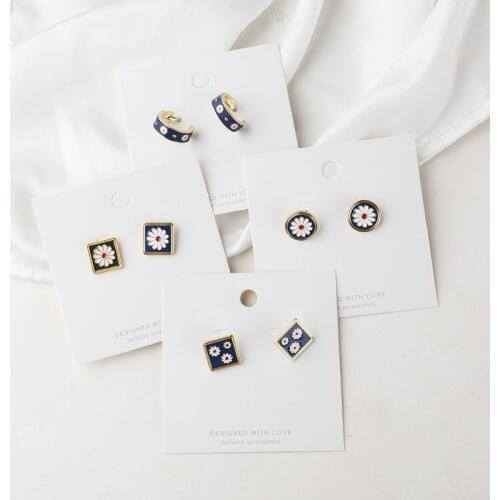 Ruanme a pair of earrings or lend little Daisy earrings drop glaze geometric stud earrings earrings women adorn article