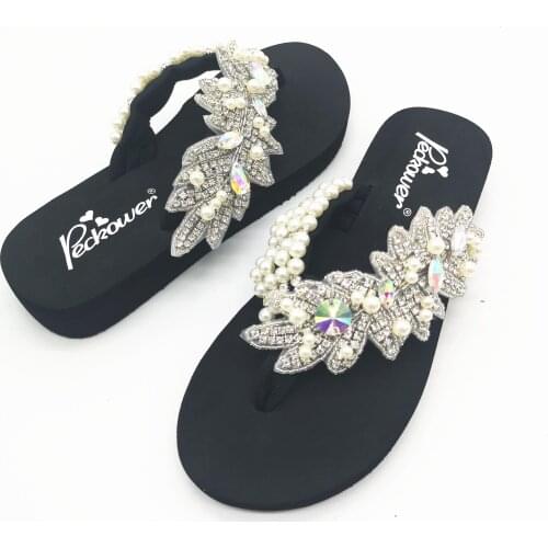HAHAFLOWER Fashion Women Slippers with Solid Diamond Female Summer Beach Water-resistant 3CM Low-heeled Slippers free shipping
