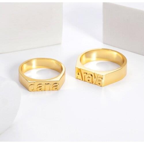Personalized Name Ring Unisex Custom Letter Initial Ring with Heart Gold-Plated Stainless Steel Nameplate Ring for Women Girls
