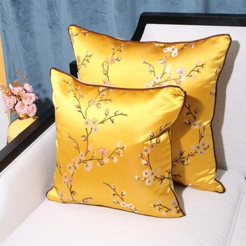 Chinese Classical Plum Blossom Yellow Throw Pillow Case Plant Red Square Cushion Cover Rectangle Car Chair Home Decor Pillowcase
