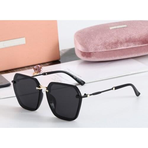 Brand Sunglasses Women Fashion Designer Luxury Sun glass Lady Polarizer Shopping Mirror Retro Frameless Square Eyewear