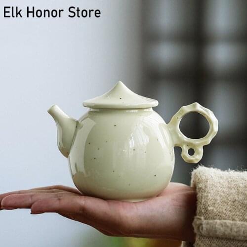 White Pottery Soy Yellow Glaze Teakettle Master Cups Creativity Handmade Pottery Teakettle Hand-held Pot Tieguanyin Teaware