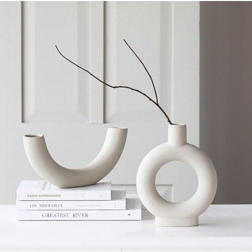 Nordic Ins Creative Ceramic Vases Simple Retro Frosted Room Decoration Accessories Home Interior White Ceramic Rustic Flower Pot