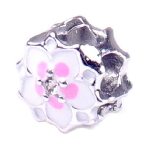 1 Pcs/Lot Alloy Hollow-out White Daisy String Decoration Dripping Oil Technology is Suitable for Diy Jewelry