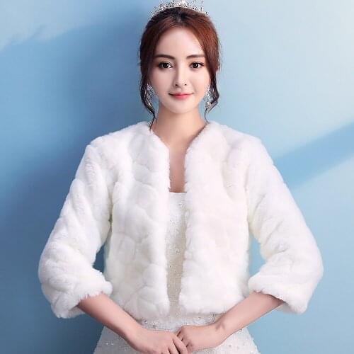 Wedding Bridal Winter Warm Jacket Faux Fur Thermal Shrug Embossed Half-sleeve Elegant Cape for Lady Dinner Party Rolled Cloak