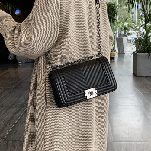 Black Crossbody Bags for Women V-shaped Chain Shoulder Bags Ladies Small Square Handbags Soft Pu Leather Messenger Bag Sac 2021