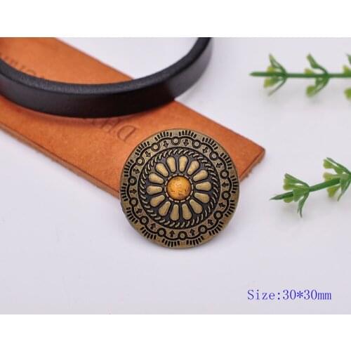 10pcs 30X30mm Antique Brass Tribal YELLOW Turquoise Bead Flower Leathercraft Belt Clothes Horse Saddles Conchos Button Screw
