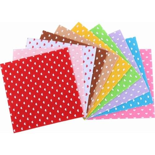 Nanchuang 1mm Thickness Heart Shap Printed Non Woven Felt Fabric For Handmade Sewing Doll&Crafts Material 10Pcs/Pack 30x30cm