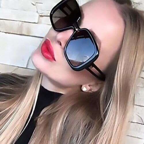Oversized Square Sunglasses Designer Brand Luxury Women Large Frame Transparent Sun Glasses Female Hollow Legs Shades Mens UV400