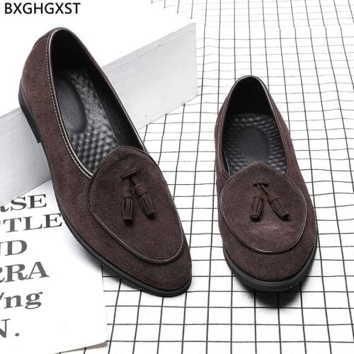 Black Dress Shoes Mens Fashion Tassels Loafers Suede Shoes Men Brown Party Shoes for Men 2021 Chaussure Homme Zapatos De Hombre