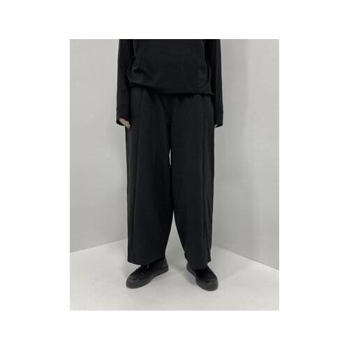 Yamamoto style dark baggy straight leg trousers Mens autumn and winter sports trousers wide leg trousers made of fabric
