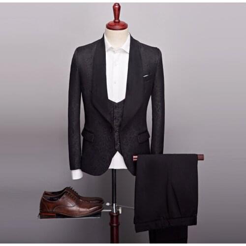 Mens European and American Jacquard Doll Collar Green Fruit Collar Black Collar Suit Three-Piece Host Master Performance Dress